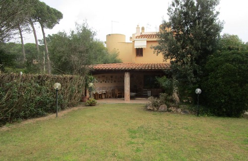 Santa Margherita di Pula House | Villa with luxuriant garden, 250 mt from sea