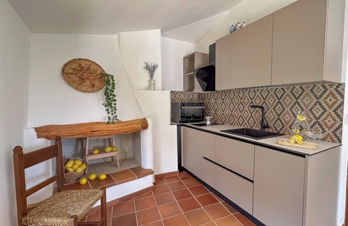 Santa Margherita di Pula Villa | Villa Siro Is Morus a few steps from the sea surrounded by greenery
