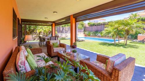 Cabo Roche House | Villa Italia Conil de la Frontera by Ruralidays