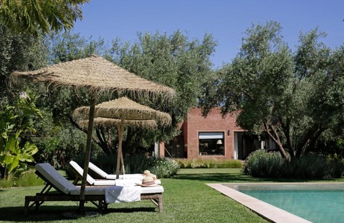 Chwiter Villa | Villa Jardin Bleu avec piscine chauffée à la campagne