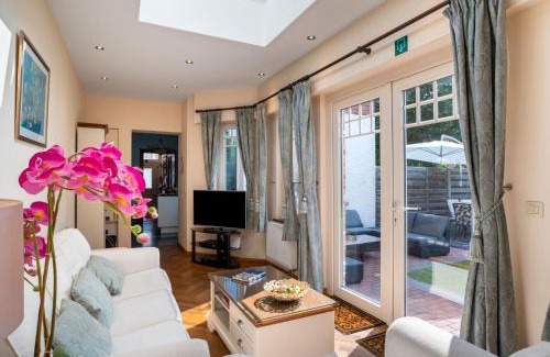 Mol Villa | Villa Jasmine by Interhome