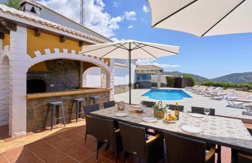 Sayalonga House | Villa Javier en Sayalonga