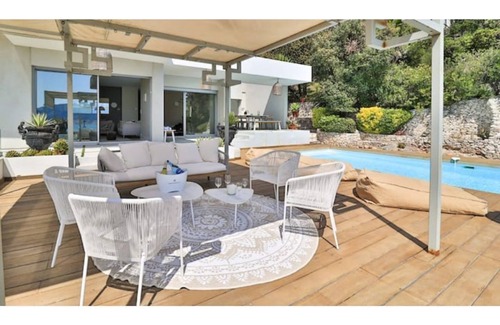 Roucas-Blanc House | VILLA JFK