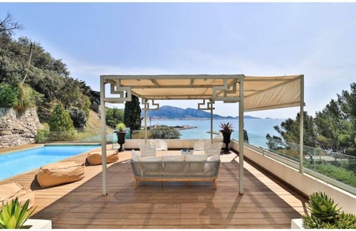 Roucas-Blanc House | VILLA JFK