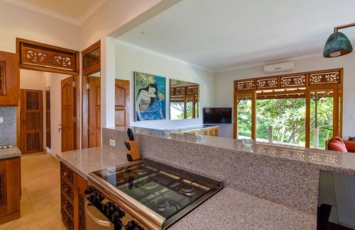Kayu Putih Villa | Villa Jintan - Lovely Villa In The Hill