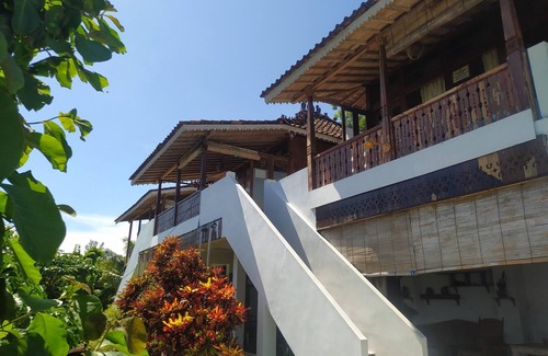 Kretek Villa | Villa Joglo Paris