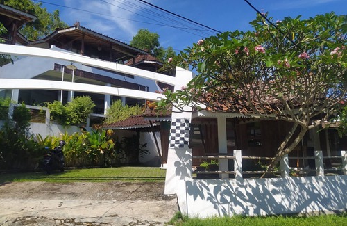 Kretek Villa | Villa Joglo Paris