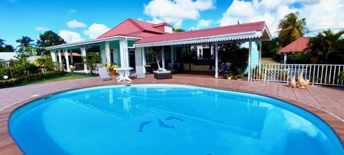 Sainte-Anne Villa | Villa Joland