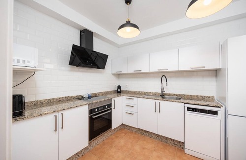 Playa Blanca Villa | Villa Jordi - Three Bedroom Villa, Sleeps 6