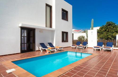 Puerto del Carmen Villa | Villa Julianne 1