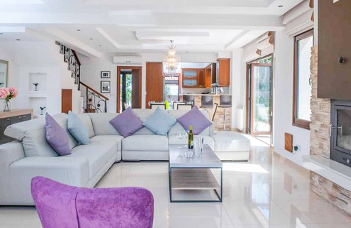 Latchi Villa | VILLA KALLIZONI, 4 bed With Private Pool