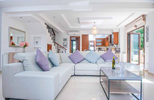 Latchi Villa | VILLA KALLIZONI, 4 bed With Private Pool