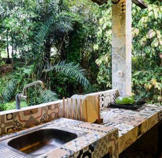 Ngemplak Villa | Villa Kamar Tamu Selomartani 2
