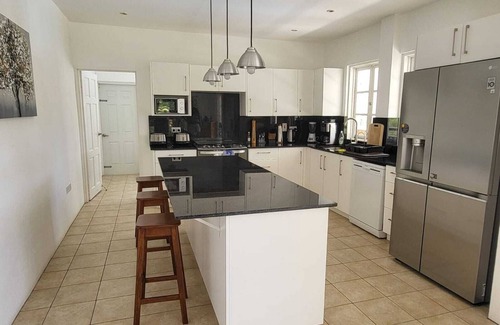 Marigot Bay Villa | Villa Karibu - only 2 minutes walk to the beach!