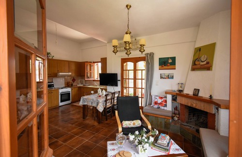 Sissi Villa | Villa Karmilos - A family Villa near the cretan sea and the mountains
