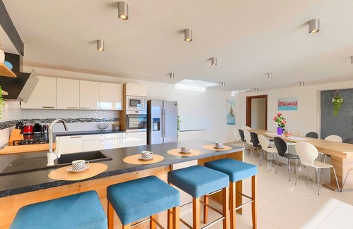 Pobri Villa | Villa Karolina - Nine Bedroom Villa, Sleeps 18