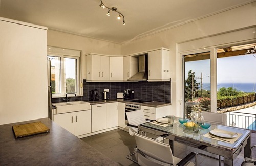 Tragaki Villa | Villa Keshi, private swimming, panoramic sea views in tranquil location!