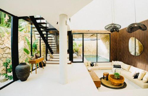 Drupadi Villa | Villa KHAYU Seminyak Modern 2-Bedroom Villa Just 900m from the Beach