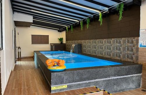 Tanjung Kling Villa | Villa Klebang Beach 25Pax 6Bedroom Indoor Pool Full AirConditioned near TOWN