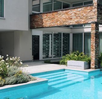 Calozzo Apartment | Villa Koi - where luxury meets serenity