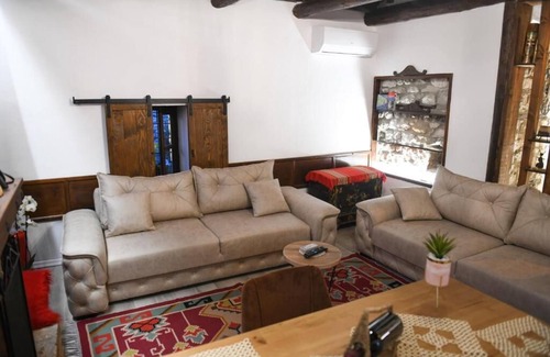 Berat Villa | Villa Kokoshi: An Extraordinary Experience In Berat Castle