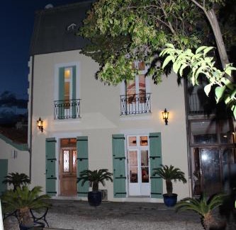 Beziers House | Villa Kumquats