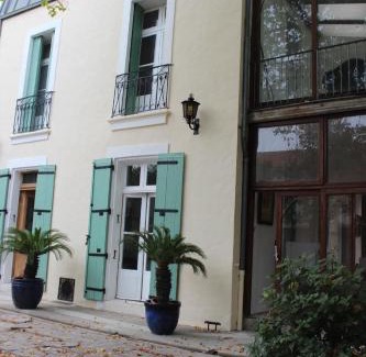 Beziers House | Villa Kumquats