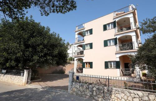 Okrug Gornji Apartment | Villa Kuzmanić