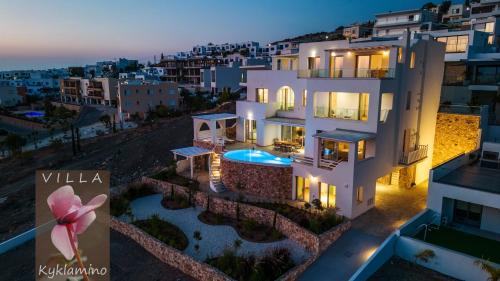 Chlorakas Villa | Villa Kyklamino - Unique Villa with stunning Seaview