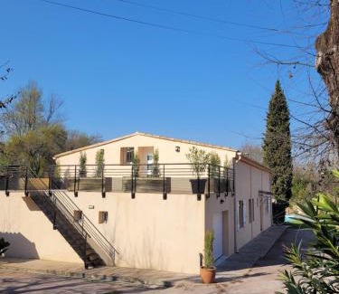 Cagnes-sur-Mer Apartment | Villa L'Abaguie-Charmant logement au calme entre mer et montagne