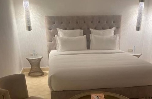 Ayir House | Villa La Falaise