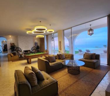 Ayir House | Villa La Falaise