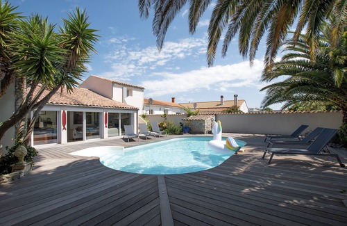 Saint-Georges-d'Oleron House | Villa La Jonchère - Four Bedroom House, Sleeps 9