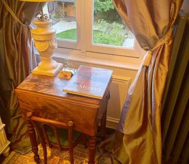 Gare-Jouvenet Bed & Breakfast | VILLA la GLORIETTE