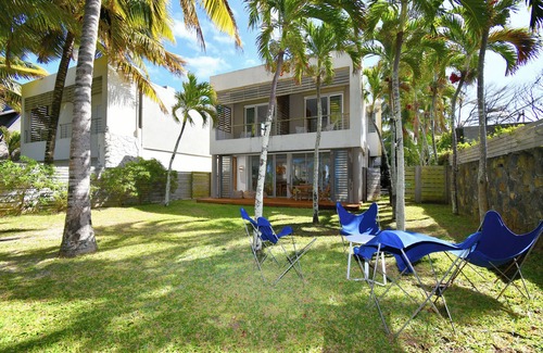 Trou d'Eau Douce Villa | Villa la Pelouse/piscine - Beachfront villa in Trou d'Eau Douce, Mauritius
