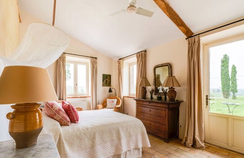 Montdurausse Villa | Villa La Plaine - Four Bedroom Villa, Sleeps 8
