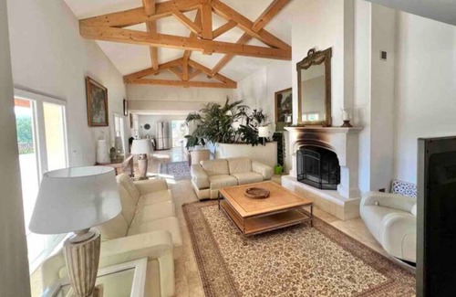 Cogolin Bed & Breakfast | Villa La Source 83 - Room 1 close to Saint Tropez