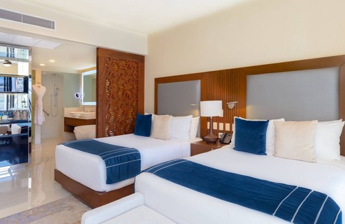 San Jose del Cabo Resort | Villa La Valencia located between Tequila Cove and Tule Beach