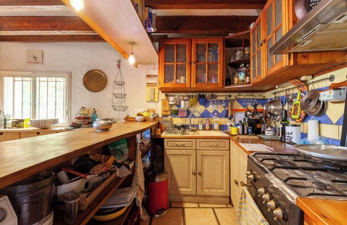Evenos Villa | Villa 'La Villa Du Broussan' with Mountain View, Private Pool and Wi-Fi