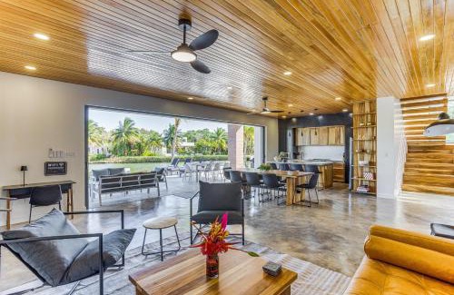 Cocoplum Villa | Villa Laguna at Beyond the Blue