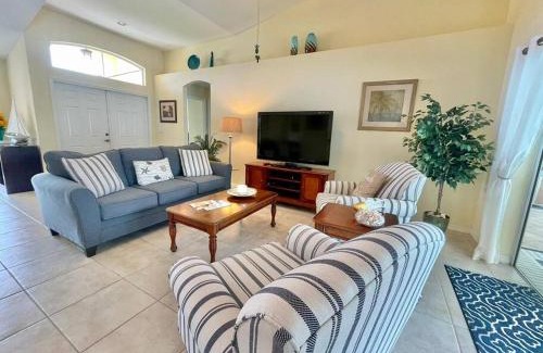 Burnt Store House | Villa Lahaina your perfect tropical getaway