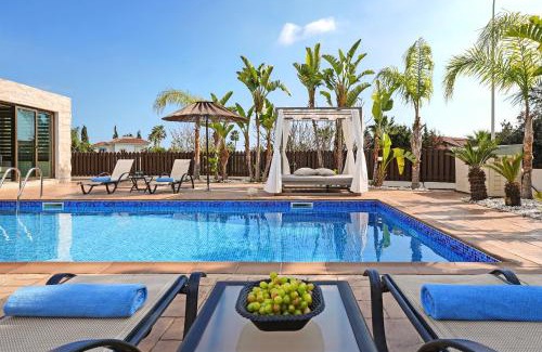 Ayia Thekla House | Villa Lara - 3bed Bangalow with Large Pool