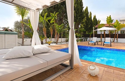 Ayia Thekla House | Villa Lara - 3bed Bangalow with Large Pool