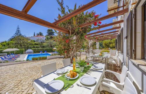 Carvoeiro Villa | Villa Laranja do Sul by Villa Plus