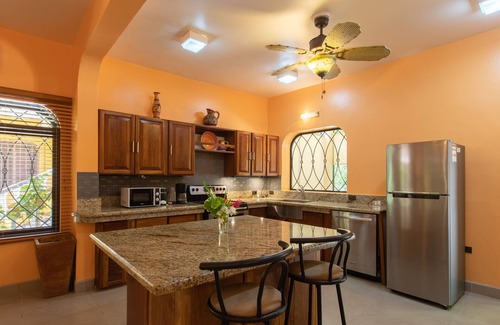 Nosara Villa | Villa Las Palmas #3 Tropical Rental - Beach Front - WiFi - Porch - AC - 100Mbps