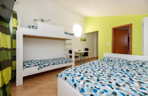 Pasman Apartment | Villa Lavanda - family friendly, beachfront