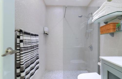 Zarzal Apartment | Villa Layka Beach House at Playas del Yunque