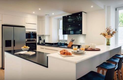 Menthon-Saint-Bernard Villa | Villa Le Cep - OVO Network