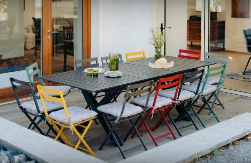 Menthon-Saint-Bernard Villa | Villa Le Cep - OVO Network