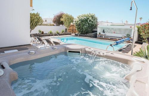 Puerto del Carmen Villa | Villa Lea